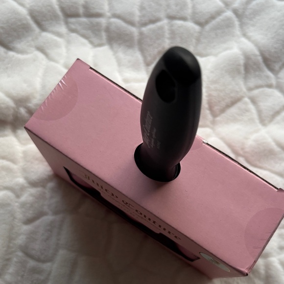 Juicy Couture Reusable Lint Roller - Picture 5 of 5